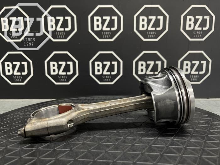 Gebruikte Zuiger BMW 5-Serie Prijs op aanvraag aangeboden door BZJ b.v.