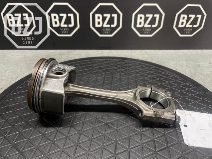 Gebruikte Zuiger Toyota Verso Prijs op aanvraag aangeboden door BZJ b.v.