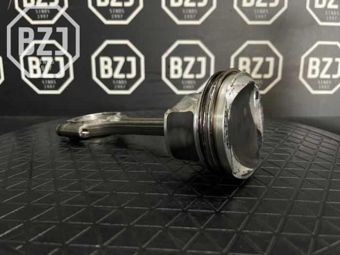 Gebruikte Zuiger Citroen C5-X Prijs € 75,00 Margeregeling aangeboden door BZJ b.v.