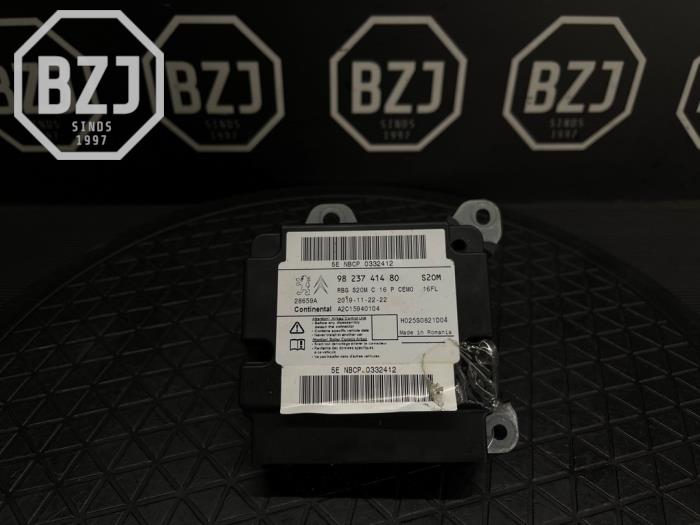 Gebruikte Airbag Module Opel Corsa F (UB/UH/UP) 1.2 Turbo 12V 100 Prijs € 100,00 Margeregeling aangeboden door BZJ b.v.