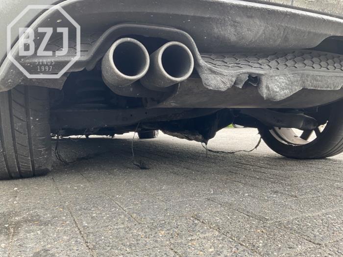 Gebruikte Uitlaat Einddemper Volkswagen Golf VII (AUA) 2.0 GTD 16V Prijs op aanvraag aangeboden door BZJ b.v.