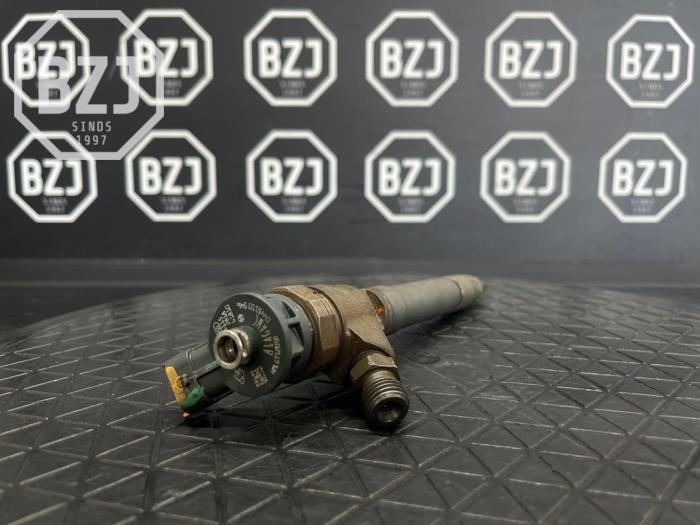 Gebruikte Verstuiver (diesel) Mercedes Vito (447.6) 1.6 111 CDI 16V Prijs € 151,25 Inclusief btw aangeboden door BZJ b.v.