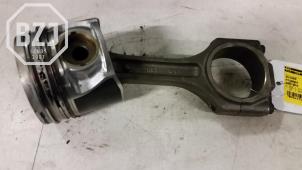 Gebruikte Zuiger Hyundai Santafe Prijs op aanvraag aangeboden door BZJ b.v.