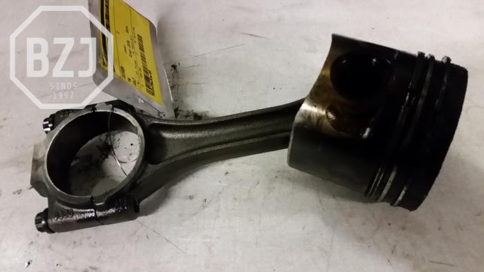 Gebruikte Zuiger Volkswagen Golf Prijs op aanvraag aangeboden door BZJ b.v.