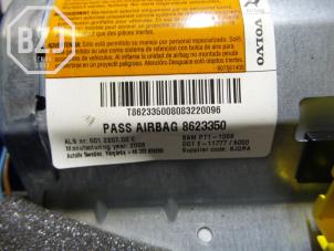 Gebruikte Airbag rechts (Dashboard) Volvo S40 Prijs € 45,00 Margeregeling aangeboden door BZJ b.v.