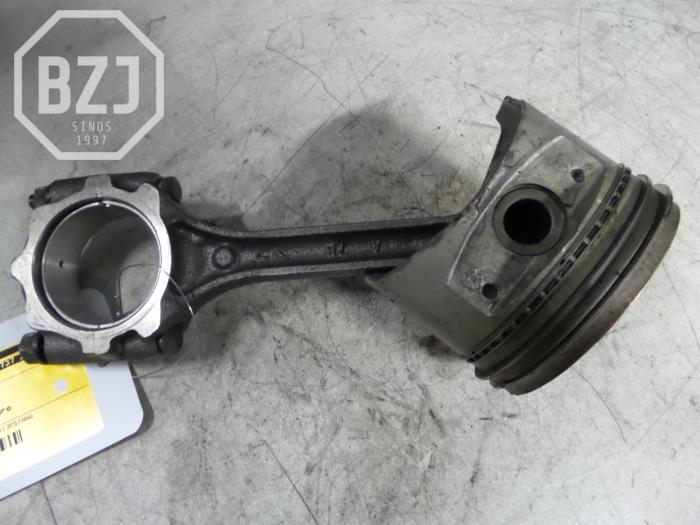 Gebruikte Zuiger Kia Sorento Prijs op aanvraag aangeboden door BZJ b.v.