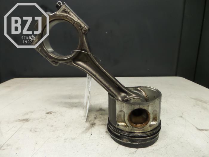 Gebruikte Zuiger Volkswagen Golf Prijs op aanvraag aangeboden door BZJ b.v.