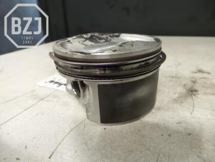 Gebruikte Zuiger Nissan Qashqai Prijs op aanvraag aangeboden door BZJ b.v.