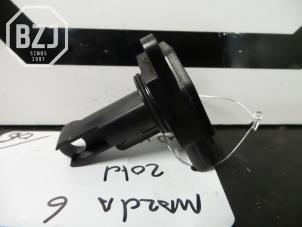 Gebruikte Luchtmassameter Mazda 6 Sportbreak (GY19/89) 2.0 CiDT HP 16V Prijs € 45,00 Margeregeling aangeboden door BZJ b.v.