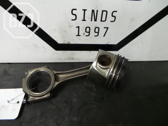 Gebruikte Zuiger Audi A4 Prijs op aanvraag aangeboden door BZJ b.v.