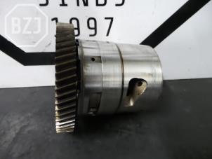 Gebruikte Oliepomp Mercedes E-Klasse Prijs op aanvraag aangeboden door BZJ b.v.