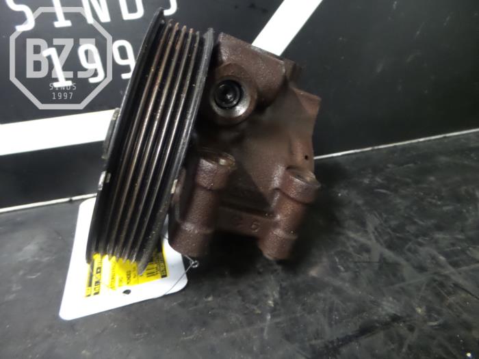 Gebruikte Pomp Servo Ford Mondeo Prijs € 35,00 Margeregeling aangeboden door BZJ b.v.