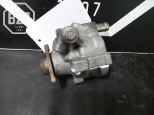 Gebruikte Servopomp Renault Laguna Prijs € 50,00 Margeregeling aangeboden door BZJ b.v.