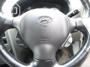 Gebruikte Airbag links (Stuur) Hyundai Santa Fe I 2.4 16V 4x2 Prijs € 50,00 Margeregeling aangeboden door BZJ b.v.