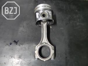 Gebruikte Zuiger Toyota Avensis Prijs op aanvraag aangeboden door BZJ b.v.