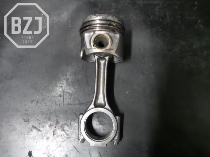 Gebruikte Zuiger Audi A4 Prijs op aanvraag aangeboden door BZJ b.v.
