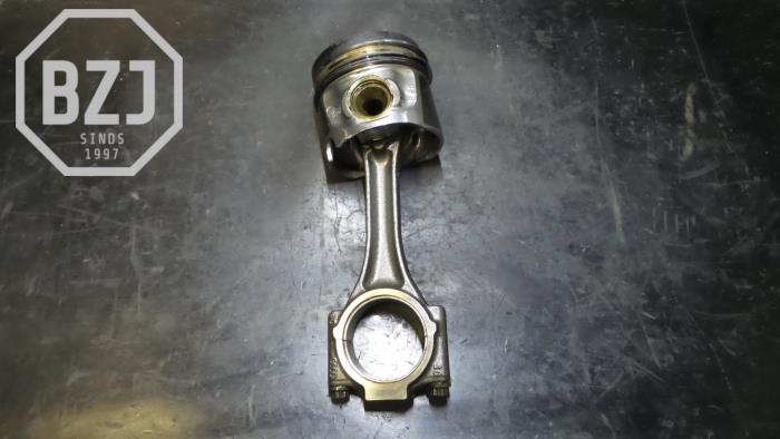 Gebruikte Zuiger Volkswagen Golf Prijs op aanvraag aangeboden door BZJ b.v.