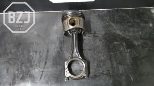 Gebruikte Zuiger Mercedes B-Klasse Prijs op aanvraag aangeboden door BZJ b.v.