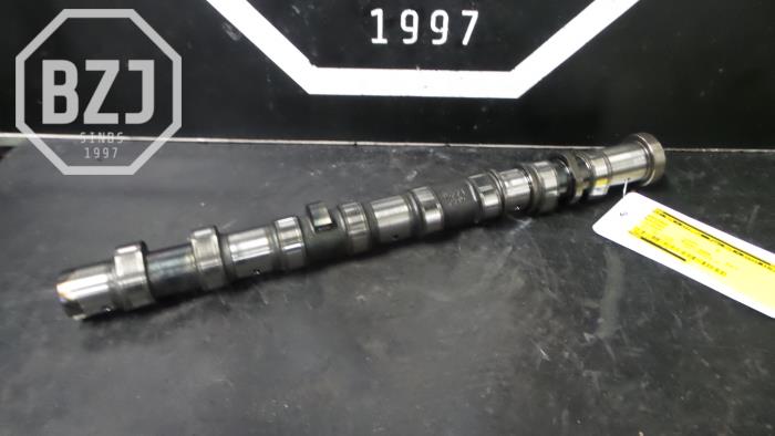 Nokkenas van een Mercedes C-Klasse 2006