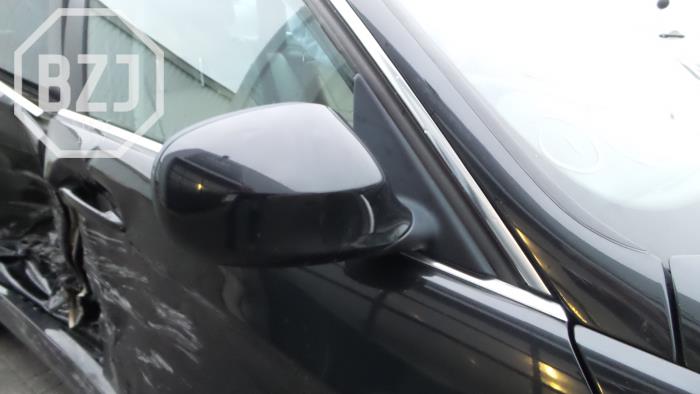 Buitenspiegel rechts van een BMW 3 serie Touring (E91) 320i 16V 2011