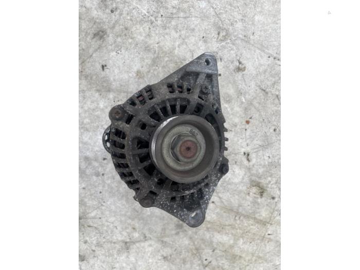 Gebruikte Dynamo Mitsubishi Space Star (DG) 1.3 16V Prijs op aanvraag aangeboden door Boekholt autodemontage B.V