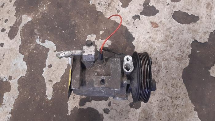 Aircopomp van een Saab 900 II 2.0 i,Si 16V 1997