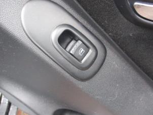 Gebruikte Ruit schakelaar elektrisch Seat Toledo (1M2) 1.6 16V Prijs op aanvraag aangeboden door Boekholt autodemontage B.V