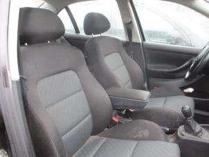 Gebruikte Versnellingspook Seat Toledo (1M2) 1.6 16V Prijs op aanvraag aangeboden door Boekholt autodemontage B.V