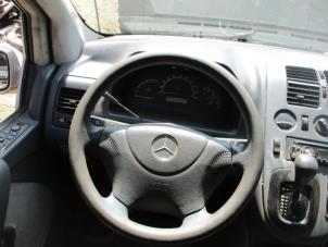 Gebruikte Airbag links (Stuur) Mercedes V (638.2) V-220 2.2 CDI 16V Prijs op aanvraag aangeboden door Boekholt autodemontage B.V