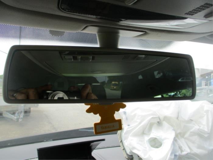 Spiegel binnen van een Volkswagen Touran (1T1/T2) 1.6 FSI 16V 2005