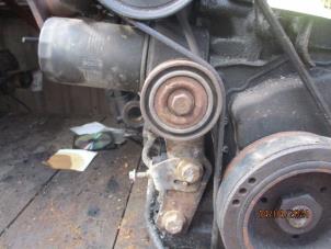 Gebruikte Spanrol Multiriem Dodge Mini Ram Van 2.5 TD Prijs € 35,00 Margeregeling aangeboden door Boekholt autodemontage B.V