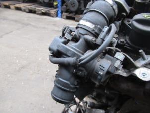 Gebruikte Gasklephuis Peugeot 207 SW (WE/WU) 1.6 HDi 16V Prijs € 49,00 Margeregeling aangeboden door Boekholt autodemontage B.V