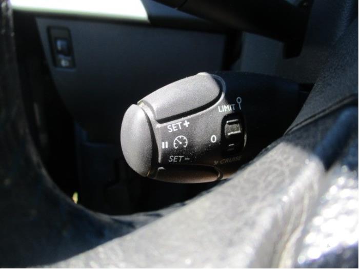 Tempomaat Bediening van een Peugeot 207 SW (WE/WU) 1.6 HDi 16V 2010
