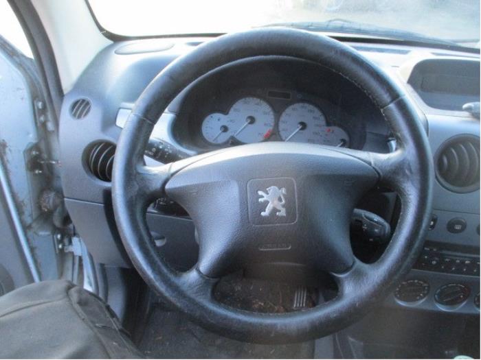 Airbag links (Stuur) van een Peugeot Partner Combispace 1.6 16V 2005