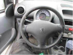 Gebruikte Airbag links (Stuur) Peugeot 107 1.0 12V Prijs € 69,00 Margeregeling aangeboden door Boekholt autodemontage B.V