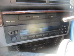 Gebruikte Radio/Cassette BMW 5 serie (E39) 520i 24V Prijs € 50,00 Margeregeling aangeboden door Boekholt autodemontage B.V