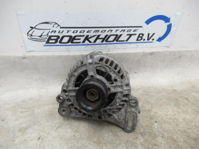 Gebruikte Dynamo Audi A4 Avant (B5) 1.6 Prijs € 45,00 Margeregeling aangeboden door Boekholt autodemontage B.V