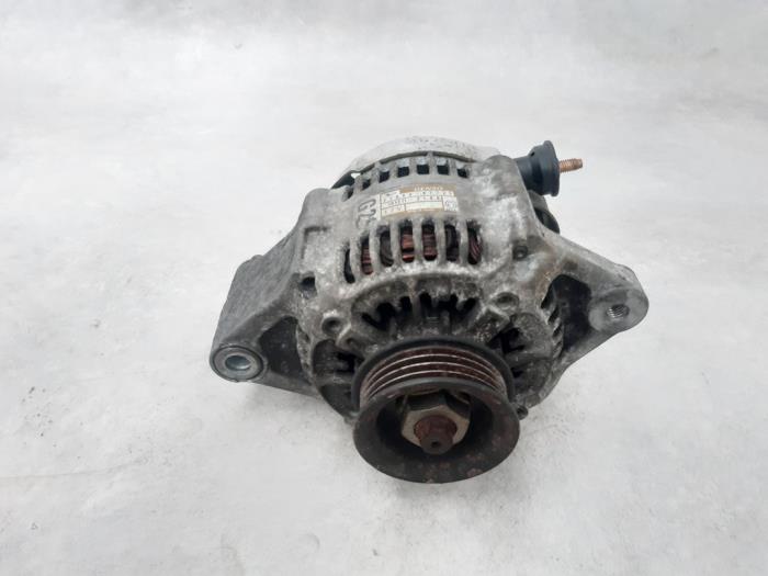 Gebruikte Dynamo Daihatsu Charade (G200/203) 1.5 SG,SR 16V MPI Valera Prijs € 30,00 Margeregeling aangeboden door Boekholt autodemontage B.V