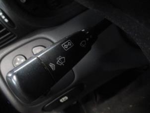Gebruikte Schakelaar Richtingaanwijzer Mercedes C Combi (S203) 2.6 C-240 18V Prijs € 50,00 Margeregeling aangeboden door Boekholt autodemontage B.V