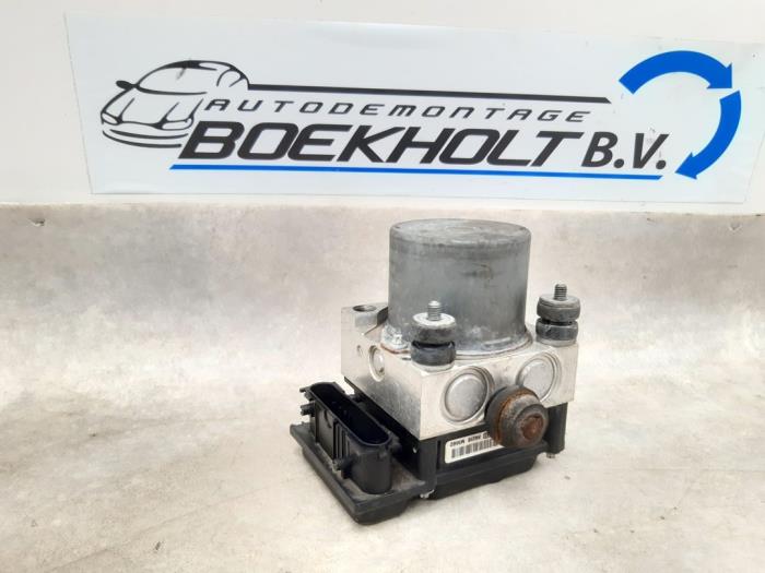 Gebruikte ABS Pomp Fiat Panda (169) 1.2 Fire Prijs € 49,00 Margeregeling aangeboden door Boekholt autodemontage B.V