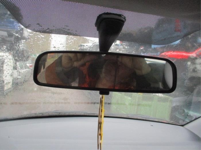 Spiegel binnen van een Kia Picanto (BA) 1.0 12V LPG 2007