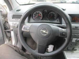 Gebruikte Airbag links (Stuur) Opel Astra H (L48) 1.9 CDTi 100 Prijs € 50,00 Margeregeling aangeboden door Boekholt autodemontage B.V