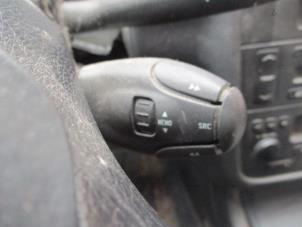 Gebruikte Radiobediening Stuur Peugeot 406 Break (8E/F) 1.8 16V Prijs € 17,50 Margeregeling aangeboden door Boekholt autodemontage B.V