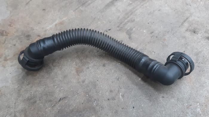 Carterventilatie van een Volkswagen Golf VI (5K1) 1.6 TDI 16V 2010