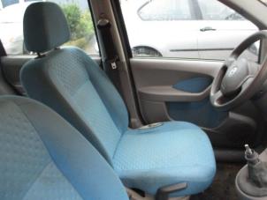 Gebruikte Hoofdsteun Fiat Panda (169) 1.2 Fire Prijs € 20,00 Margeregeling aangeboden door Boekholt autodemontage B.V