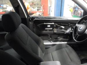 Gebruikte Stoel links BMW 3 serie Compact (E46/5) 316ti 16V Prijs € 75,00 Margeregeling aangeboden door Boekholt autodemontage B.V