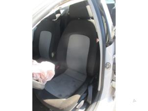 Gebruikte Hoofdsteun Seat Ibiza IV (6J5) 1.2 TDI Ecomotive Prijs € 25,22 Margeregeling aangeboden door Boekholt autodemontage B.V
