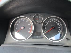 Gebruikte Cockpit Opel Astra H GTC (L08) 1.8 16V Prijs € 75,00 Margeregeling aangeboden door Boekholt autodemontage B.V