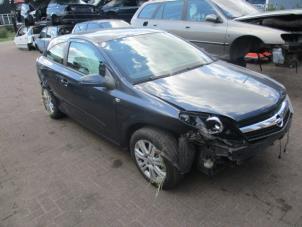 Gebruikte Ruitenwisserarm voor Opel Astra H GTC (L08) 1.8 16V Prijs € 25,00 Margeregeling aangeboden door Boekholt autodemontage B.V