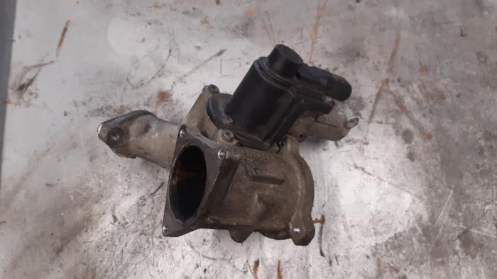 Gebruikte EGR Klep Volkswagen Passat Variant (3C5) 2.0 TDI 140 Prijs € 25,00 Margeregeling aangeboden door Boekholt autodemontage B.V